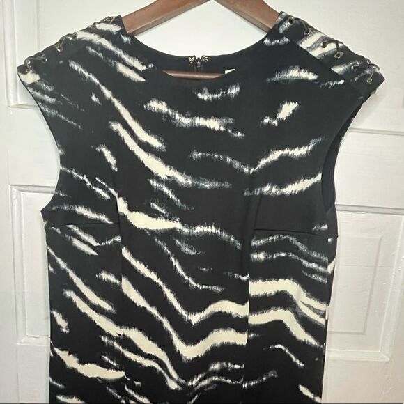 Michael Kors Faux Leather Lace Shoulder Animal Print Full Lined Sleeveless - Picture 2 of 9